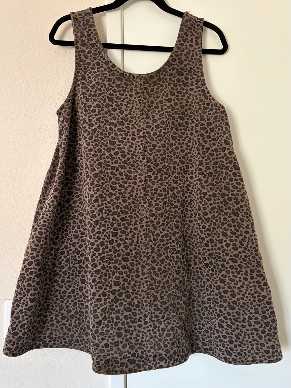 Women’s L Brown Leopard Print A-Line Dress with Pockets - NWOT never worn!
